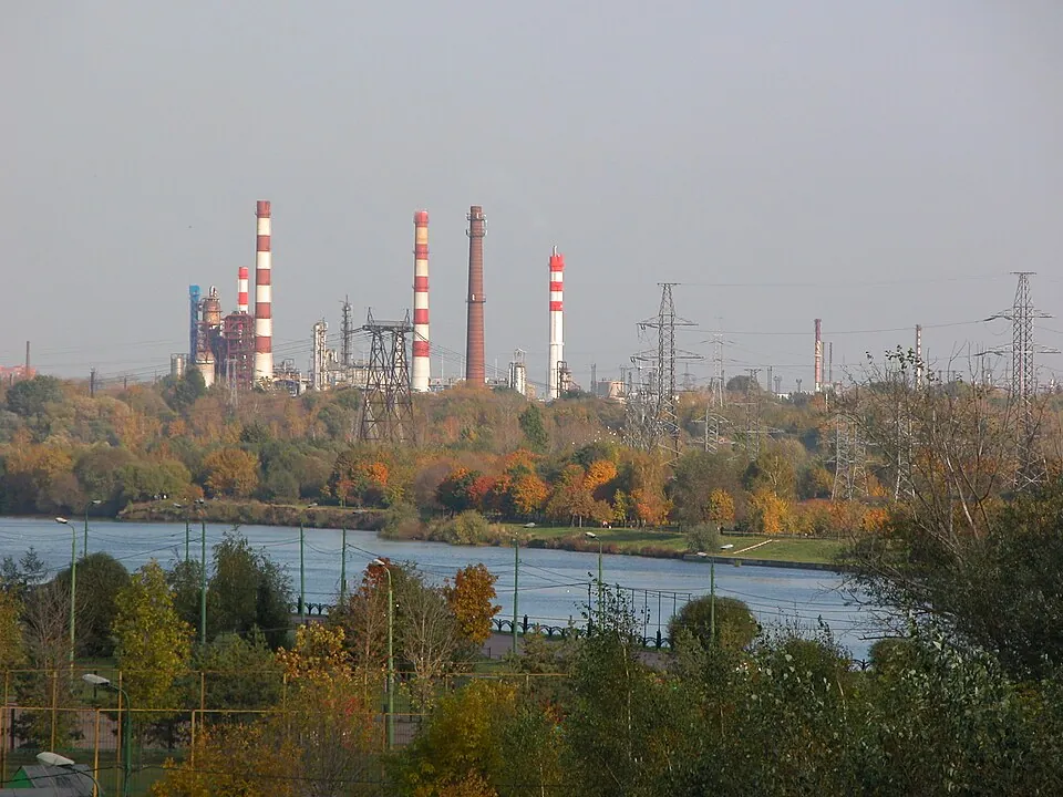 View from Brateyevsky bridge